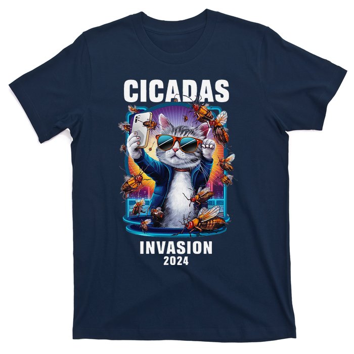 Funny Cat Selfie Cicadas Invasion 2024 T-Shirt