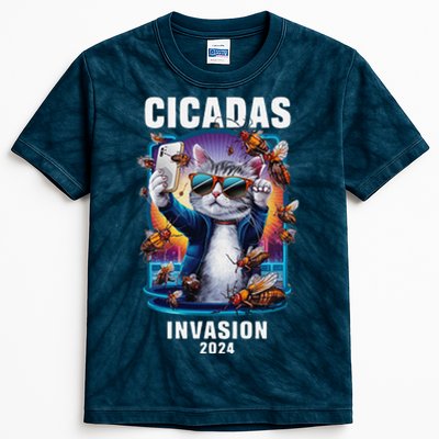 Funny Cat Selfie Cicadas Invasion 2024 Kids Tie-Dye T-Shirt