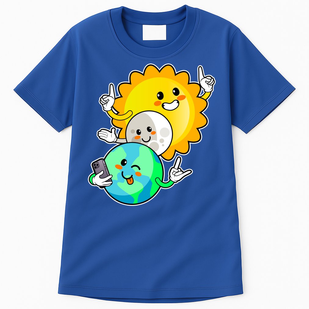 Funny Cute Total Solar Eclipse Earth Moon Sun Selfie Tall T-Shirt