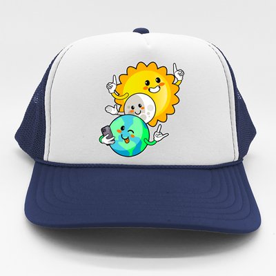 Funny Cute Total Solar Eclipse Earth Moon Sun Selfie Trucker Hat