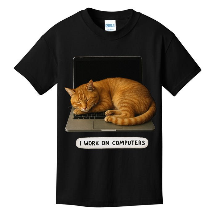 Funny Cat Tech I Work On Computers Lazy Cat Laptop Humor Kids T-Shirt