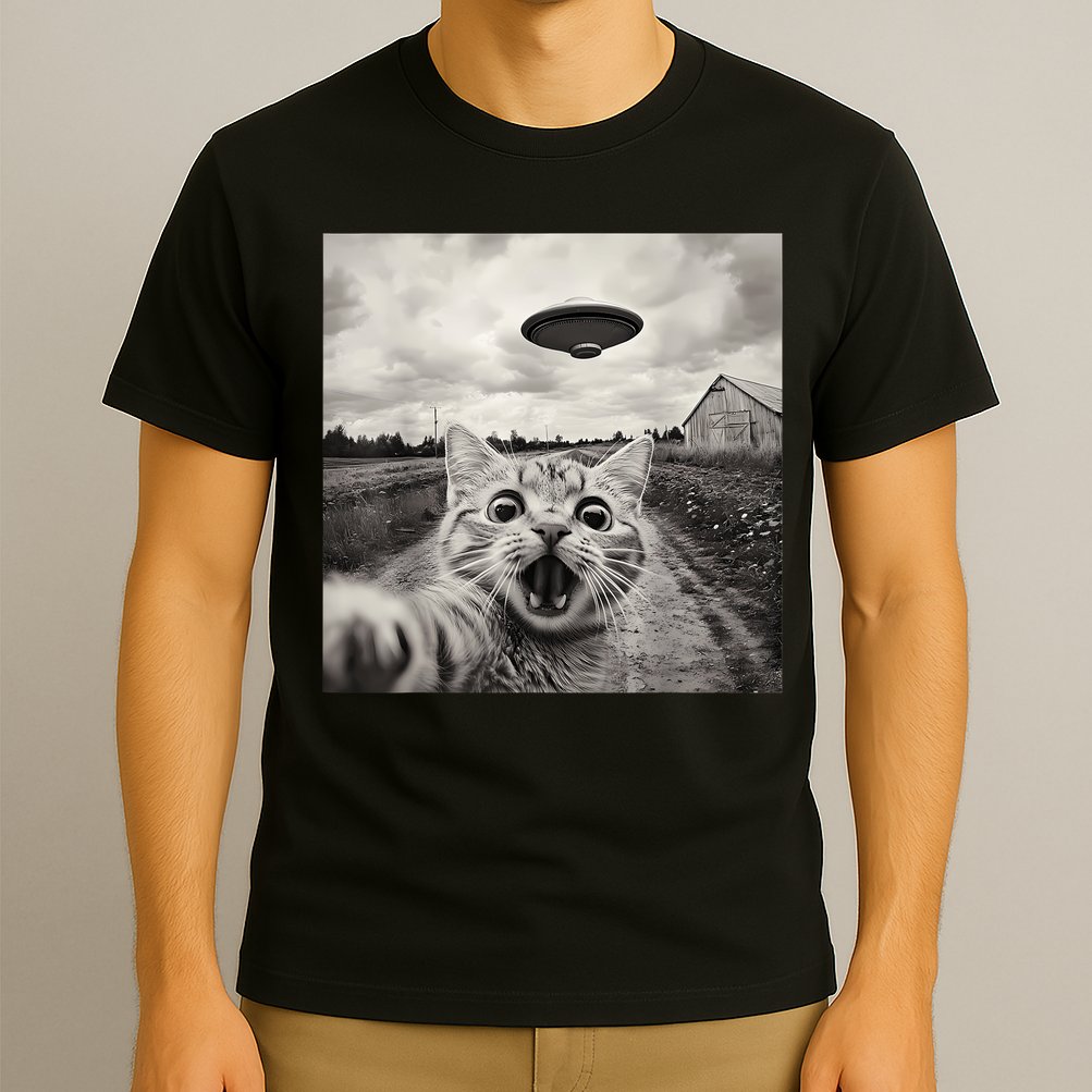 Funny Cat Ufo Alien Selfie T-Shirt