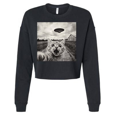 Funny Cat Ufo Alien Selfie Cropped Pullover Crew