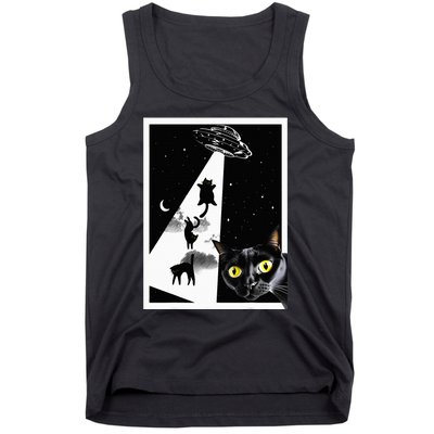 Funny Cats With Alien UFO Spaceship. Funny Cat Lovers Tank Top