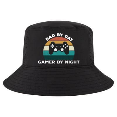 Funny Dad By Day Gamer By Night: Fun Video Game Lover Daddy Gift Cool Comfort Performance Bucket Hat