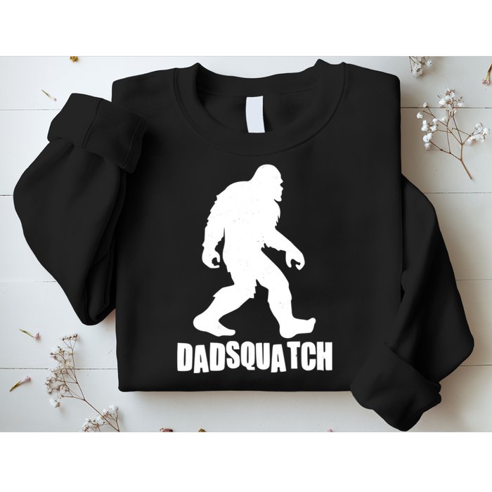 Funny Dadsquatch Dad Sasquatch Bigfoot Sweatshirt