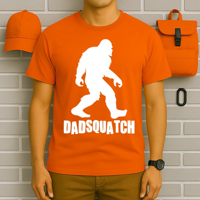 Funny Dadsquatch Dad Sasquatch Bigfoot T-Shirt