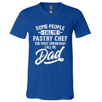 Fathers Day Design Pastry Chef Dad Cool Gift V-Neck T-Shirt