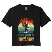 Funny dad jokes in dadabase vintage for father's day Crop Top