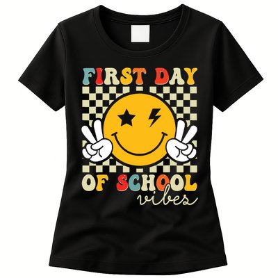 First Day Of School Vibes Back To School Teachers Students Women's T-Shirt