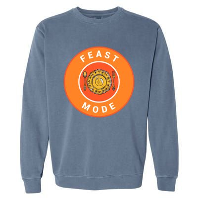 Funny Dinner Plate Thanksgiving Feast Mode Gift Garment-Dyed Sweatshirt