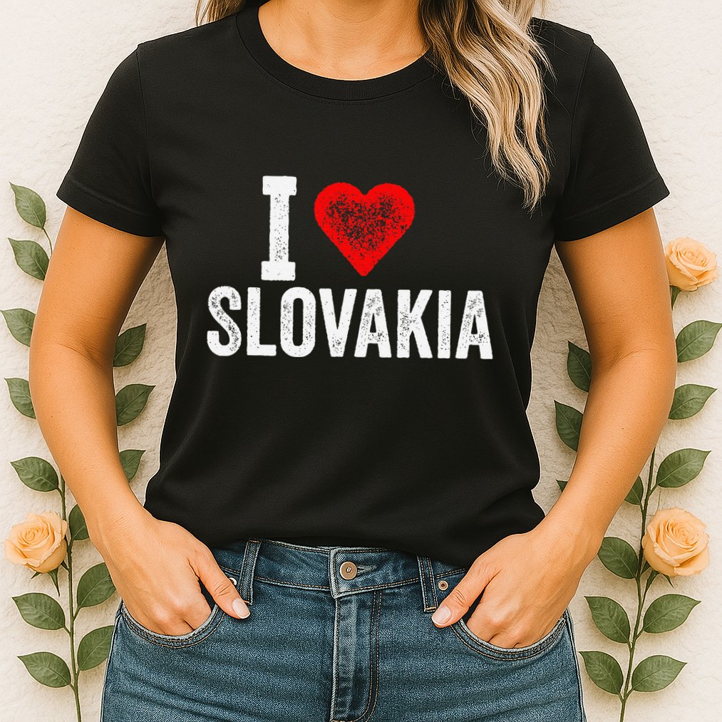 Funny Design Retro I Love Slovakia With A Red Heart Womens T-Shirt