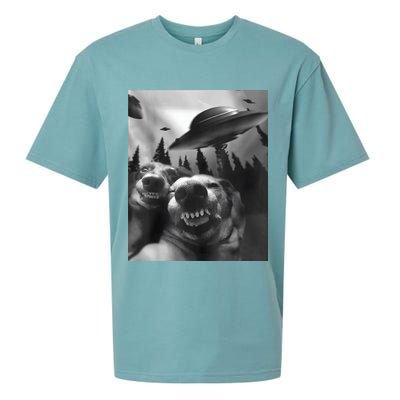 Funny Dogs Selfie With UFOs Sueded Cloud Jersey T-Shirt