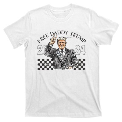 Free Daddy Trump 2024 Supporter Funny Trendy T-Shirt