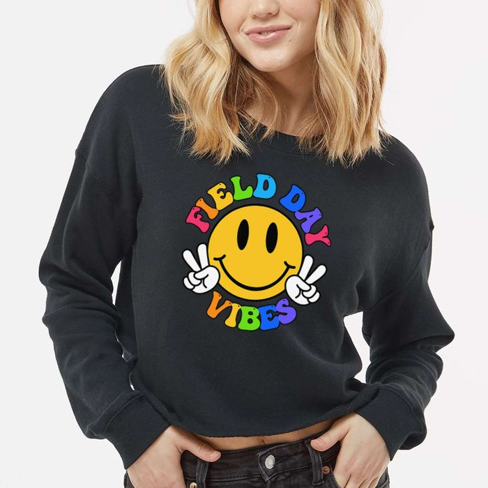 Field Day Vibes Funny For Teacher Happy Field Day 2025 Gift Cropped Pullover Crew