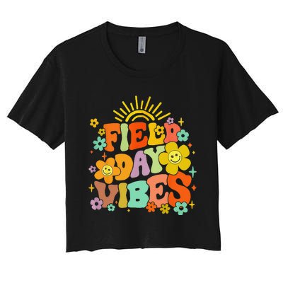 Field Day Vibes Summer Teacher Last Day Of School Women's Crop Top Tee