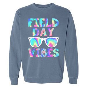 Field Day Vibes Last Day School Field Day Teacher Sunglasses Garment-Dyed Sweatshirt