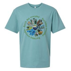 Funny Earth Day Everyday Sunflower Earth Animal Lovers Sueded Cloud Jersey T-Shirt