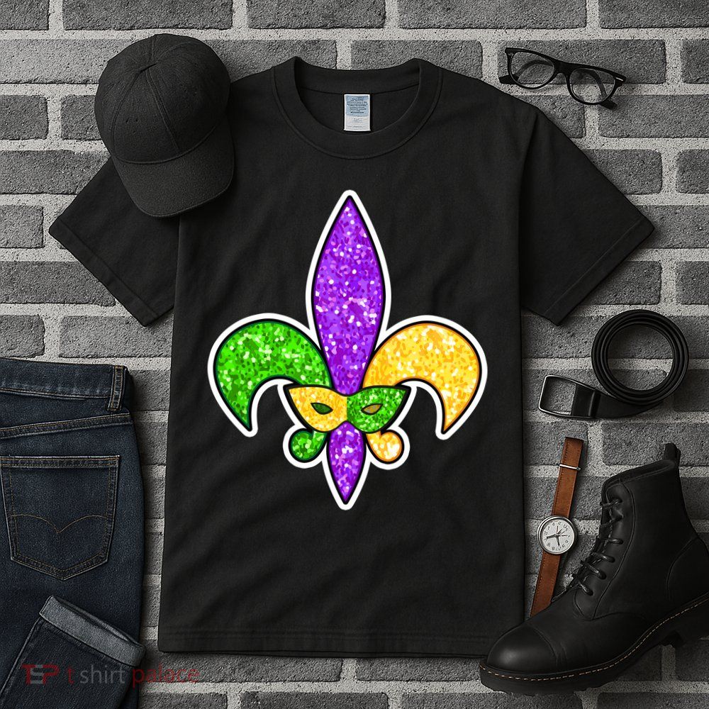 Festive Mardi Gras Fleur De Lis And Party Mask Tall T-Shirt