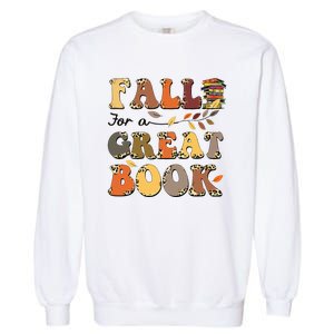 Fall For A Great Book Retro Leopard Autumn Thanksgiving Garment-Dyed Sweatshirt