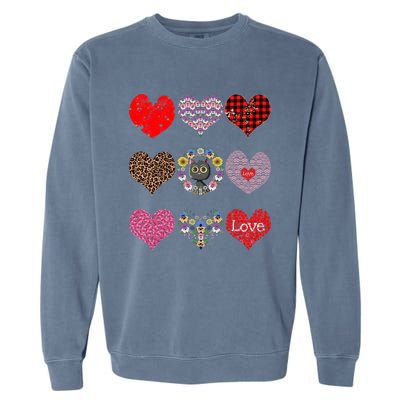 Funny Floral Black Cat Hearts Pattern Cat Mom Valentines Day Cute Gift Garment-Dyed Sweatshirt