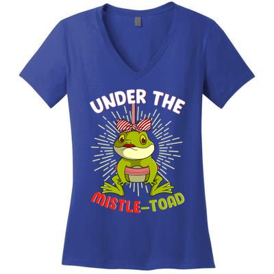 Funny Frog Christmas Under The Mistle Toad Xmas Frogs Froggy Gift Women's V-Neck T-Shirt