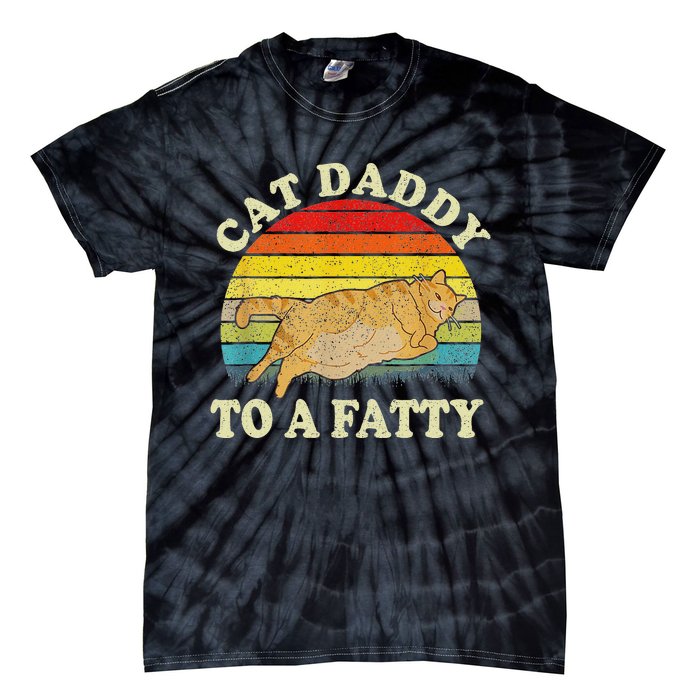 Funny Fat Chonk Dad Cat Daddy To A Fatty Retro Cat Dad Tie-Dye T-Shirt