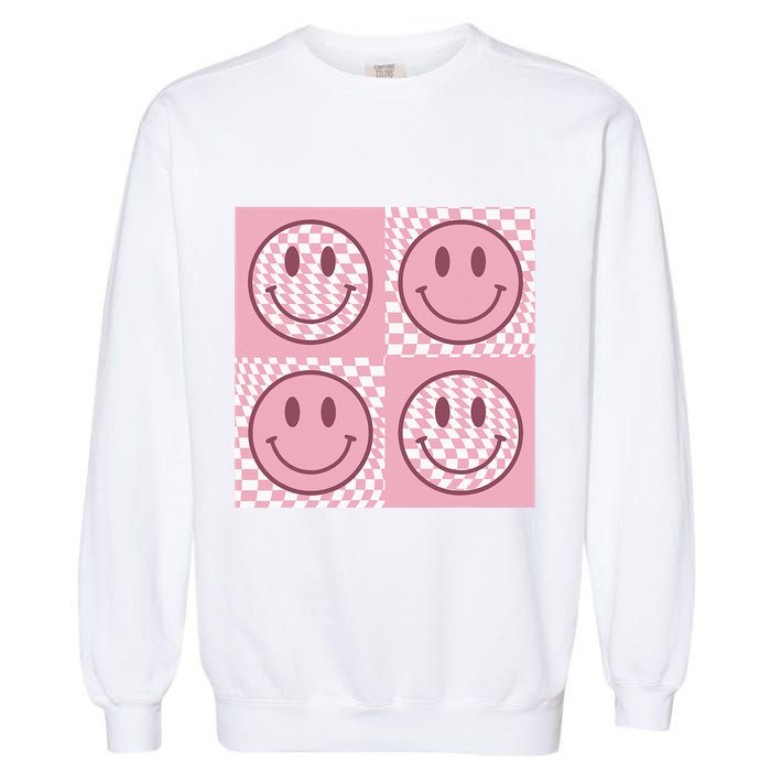 Funny Face Checkered Pattern Smile Face Meme Trendy Garment-Dyed Sweatshirt
