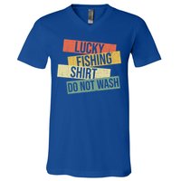 Fishing Fisher Fisher Bass Lake Life Fish Catcher Cool Gift V-Neck T-Shirt