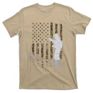 Fly Fishing Fisherman American Flag Camouflage Fly Tying T-Shirt