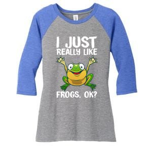 Funny Frog Gift Cool Tadpole Frog Lover Cool Gift Women's Tri-Blend 3/4-Sleeve Raglan Shirt