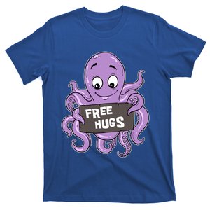 Funny Free Hugs Octopus Cuttlefish Hug Embrace Hugging Funny Gift T-Shirt