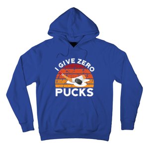 Funny Field Hockey Sports Pun Design I Give Zero Pucks Funny Gift Hoodie