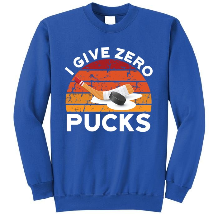 Funny Field Hockey Sports Pun Design I Give Zero Pucks Funny Gift Sweatshirt