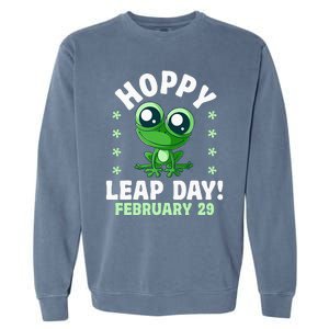 Funny Frog Hoppy Leap Day February 29 Birthday Leap Year Garment-Dyed Sweatshirt