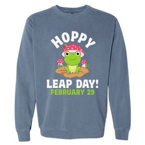 Funny Frog Hoppy Leap Day February 29 Birthday Leap Year Garment-Dyed Sweatshirt