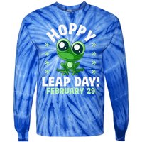 Funny Frog Hoppy Leap Day February 29 Birthday Leap Year Tie-Dye Long Sleeve Shirt