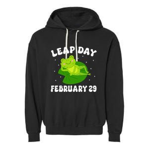 Funny Frog Leap Day February 29 Birthday Feb 29 Leap Year Garment-Dyed Fleece Hoodie