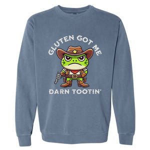 Funny Frog Meme Gluten Got Me Darn Tootin Gluten Free Diet Garment-Dyed Sweatshirt