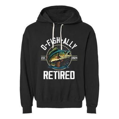 Fisherman Fishing Retirement Gift Ofishally Retired 2024 Garment-Dyed Fleece Hoodie