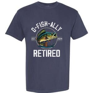 Fisherman Fishing Retirement Gift Ofishally Retired 2024 Garment-Dyed Heavyweight T-Shirt