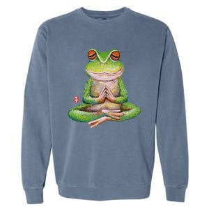 Funny Frog Yoga Meditation Yoga Animal Frogs Lover Gift Great Gift Garment-Dyed Sweatshirt