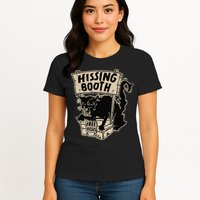 Funny Goth Black Cat Hissing Booth For Cat Moms & Cat Dads Womens T-Shirt
