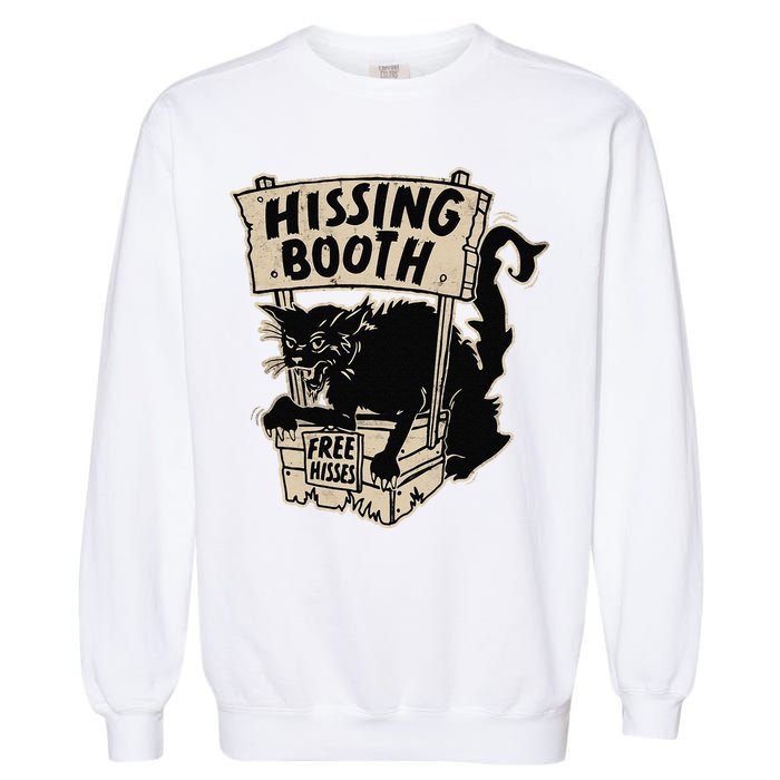 Funny Goth Black Cat Hissing Booth For Cat Moms & Cat Dads Garment-Dyed Sweatshirt