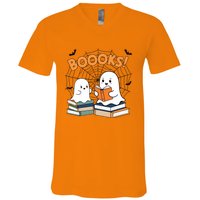 Funny Ghost Book Reading Halloween Design For Book Lovers & Teachers V-Neck T-Shirt