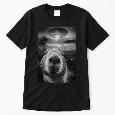 Funny Graphic Capybara Selfie With Ufos Weird Tall T-Shirt