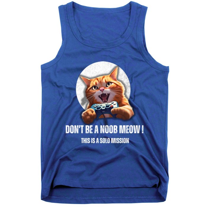 Funny Gamer Cat With Controller For Cat Lovers And Video Gamer Gift Tank Top