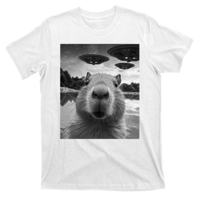 Funny Graphic Capybara Selfie With Ufos Weird T-Shirt