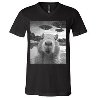 Funny Graphic Capybara Selfie With Ufos Weird V-Neck T-Shirt