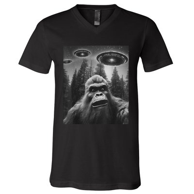 Funny Graphic For Bigfoot Sasquatch Alien Ufo V-Neck T-Shirt